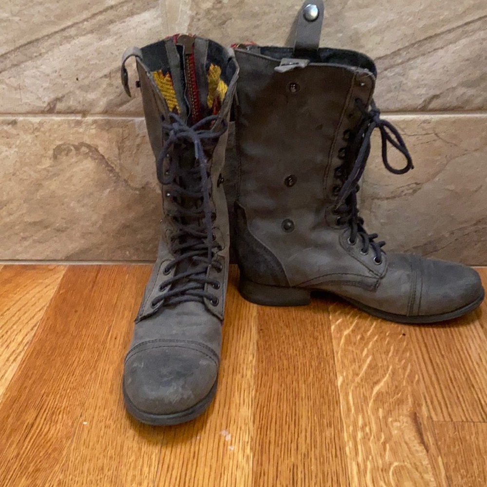 Lace up boots